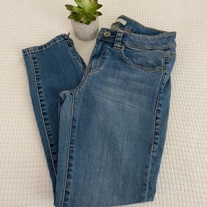 CAbi Zip Ankle Jeans